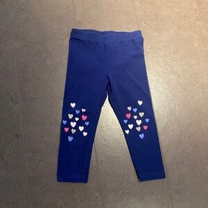 CARTERS crops size 4/5